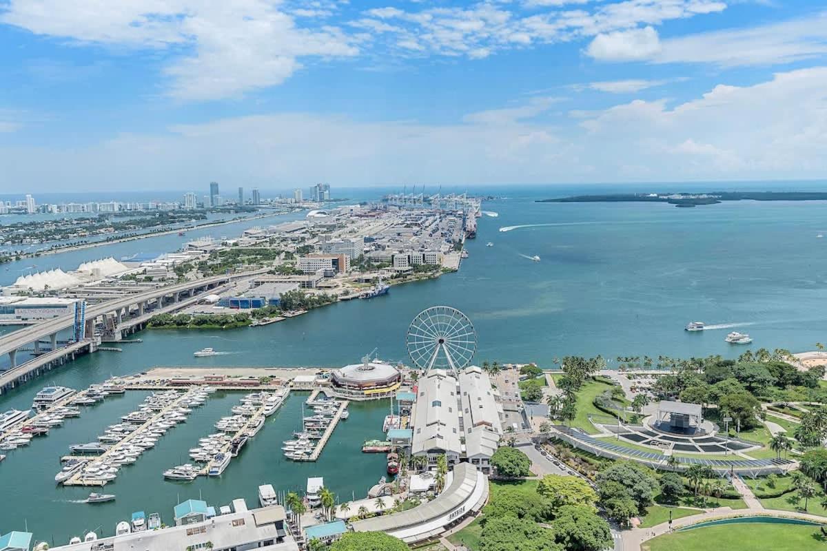 Mvr - Vip Pool Deck & Rooftop Lounge Access * Miami