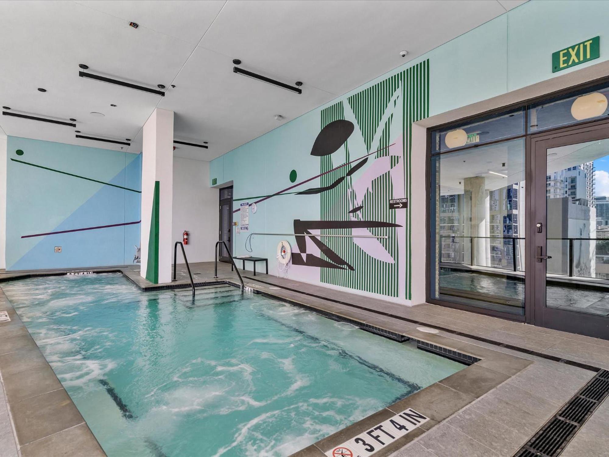 Appartamento Mvr - Vip Pool Deck & Rooftop Lounge Access *